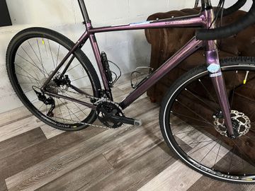 Tweedehands Cannondale TOPSTONE 2 VIOLETA 2022 Road & Gravel — afbeelding 15 van 16