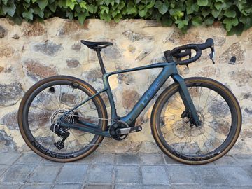 Używany CUBE NUROAD HYBRID C:62, SLT 400X 2026 2026 Road & Gravel