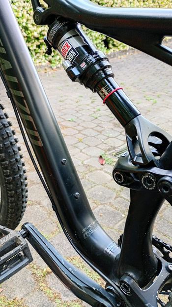 Used Specialized Stumpjumper SRAM GX 2017 Mountainbike, Nero — image 18 of 19