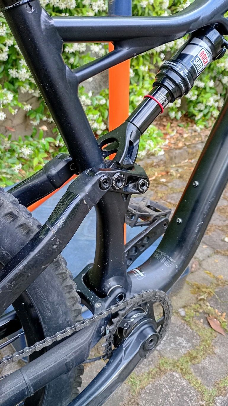 Used Specialized Stumpjumper SRAM GX 2017 Mountainbike, Nero — image 10 of 19