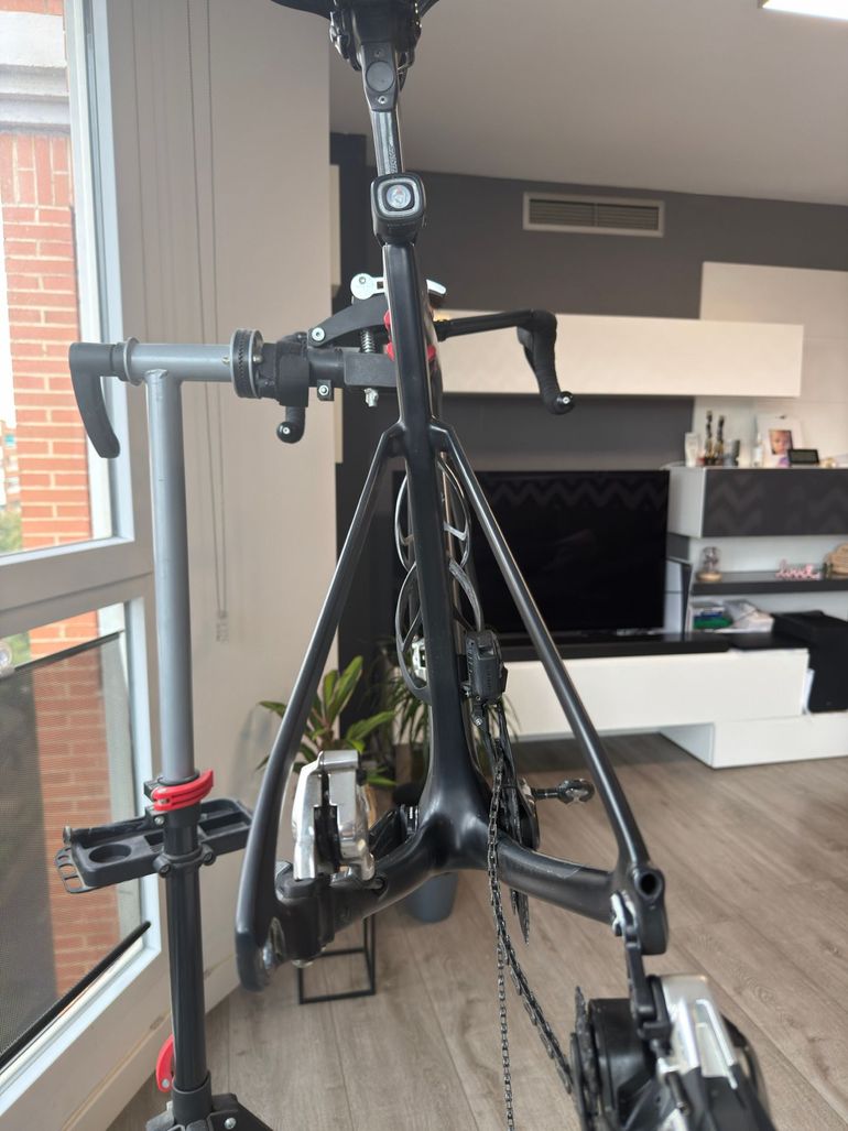 Used Specialized Tarmac Frameset 2020 Road & Gravel — image 8 of 12