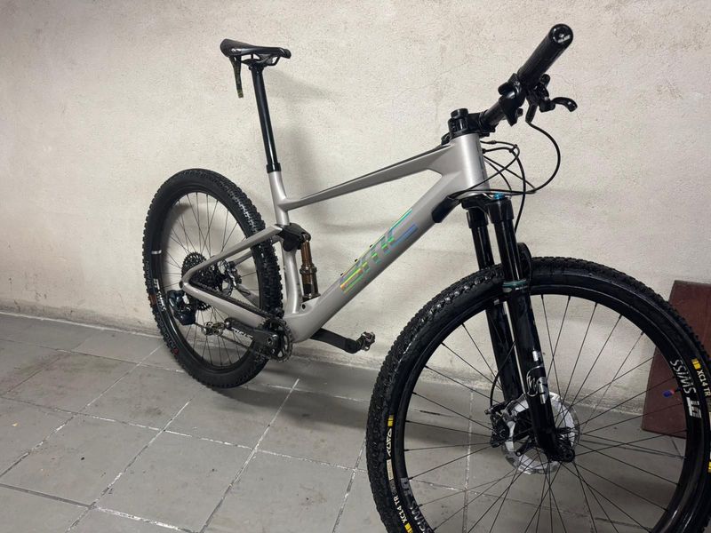 Used BMC Fourstroke SRAM GX Eagle AXS 2021 Mountainbike, Light Gray — image 1 of 4
