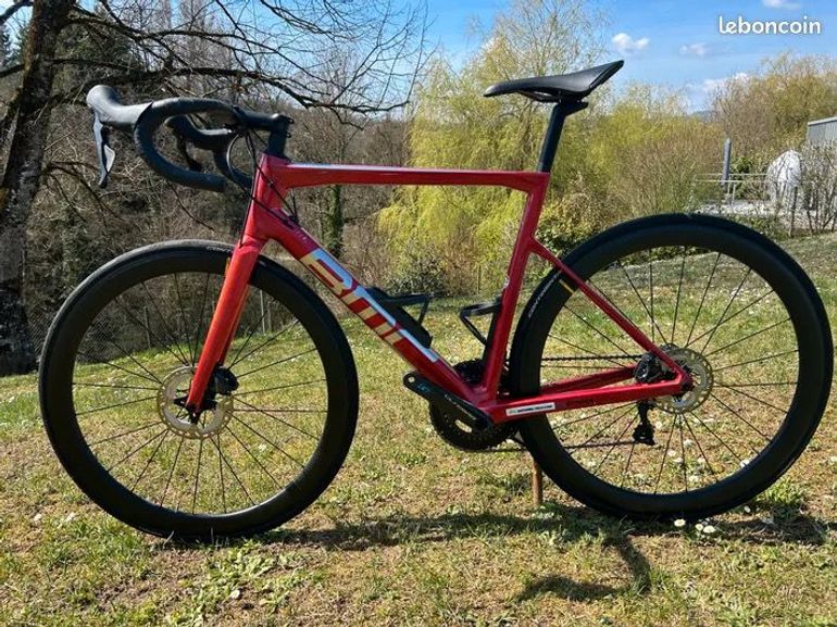 Used BMC Teammachine SLR FIVE 2022 2022 Road & Gravel — image 1 of 6