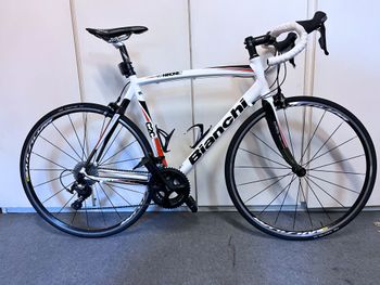 Used Bianchi Bianchi Via Nirone 7 Shimano 105 11v 2012 Racefiets & gravel