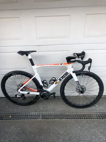 Cinelli, PRESSURE 2 - RED ETAP AXS 2025