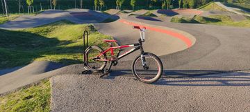 Used Free Agent Custom Youth, Black — image 2 of 7