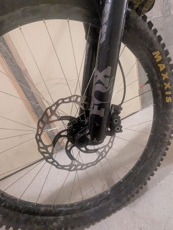 Used Giant Reign 1 2024 2024 Mountainbike, Schwarz, 27.5 — image 4 of 4