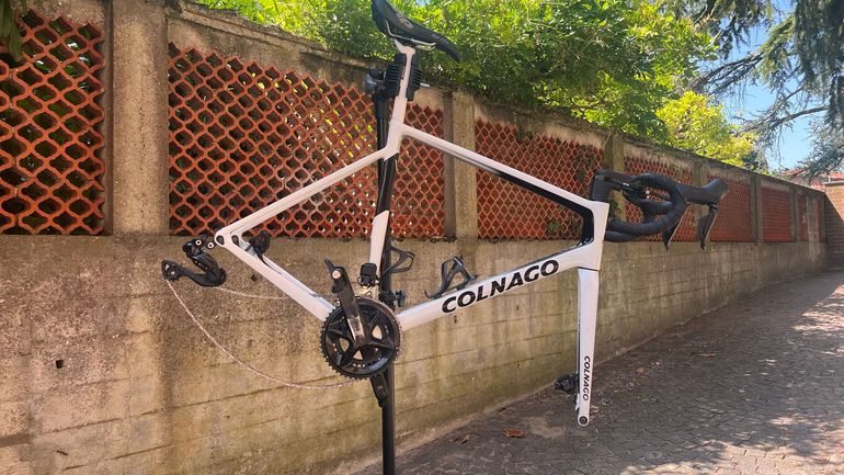 Used Colnago V3 Shimano 105 Di2 2023 Road & Gravel, White — image 18 of 22