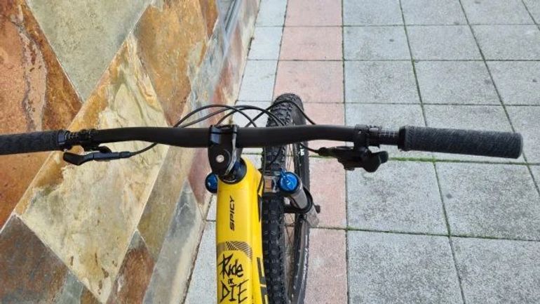 Used Lapierre Spicy SRAM SX Eagle 2023 Mountainbike, Orange — image 7 of 9