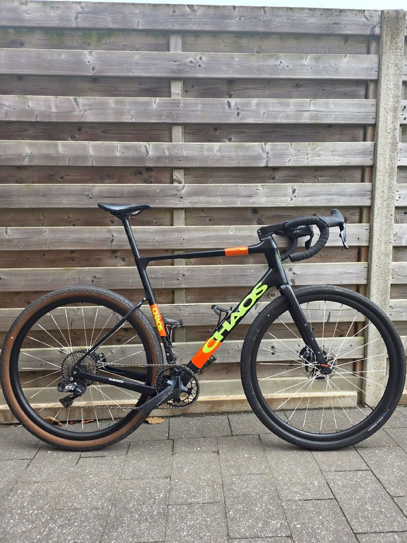 Used Chaos Custom Gravel Carbon 2024 Road & Gravel