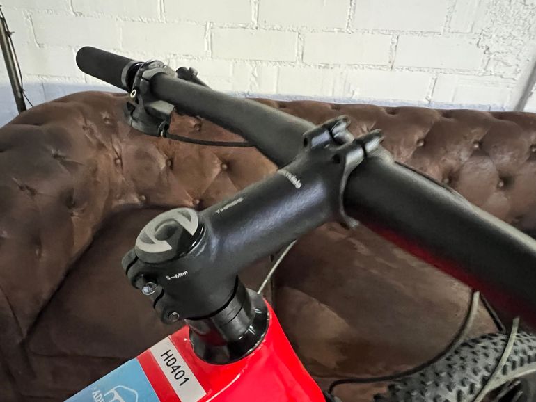 Used Cannondale Scalpel HT Carbon 4 2025 2025 Mountainbike, Red, 29 — image 6 of 16