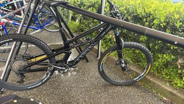 Used Canyon Torque 29 CF 8 2023 2023 Mountainbike, Black, Mixed — image 3 of 8