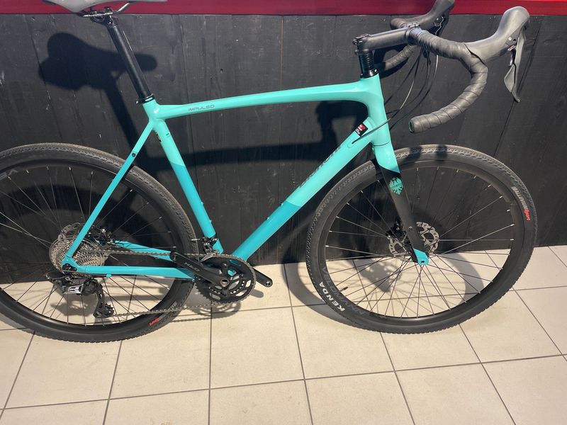 Gebrauchtes Bianchi Impulso Shimano GRX 2024 Road & Gravel
