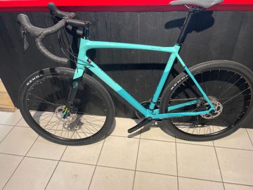 Used Bianchi Impulso Shimano GRX 2024 Road & Gravel, Green — image 2 of 6