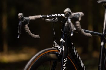 Used Canyon Ultimate Shimano Ultegra Di2 2018 Road & Gravel, Black — image 4 of 6