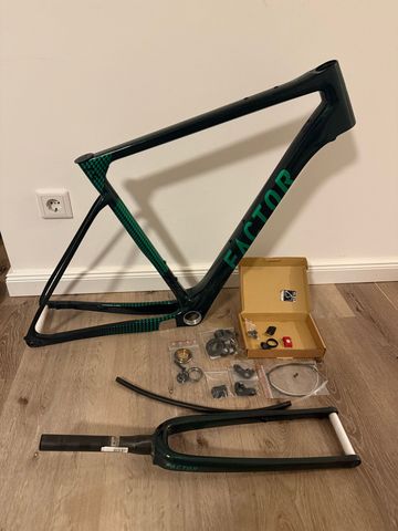Used Factor LS - SRAM Force Wide 2024 Frameset 2024 Road & Gravel, Green — image 2 of 4