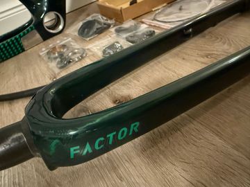 Used Factor LS - SRAM Force Wide 2024 Frameset 2024 Road & Gravel, Green — image 4 of 4