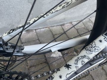 Used Specialized Epic SRAM GX Eagle 2024 Mountainbike, White, 29 — image 13 of 19