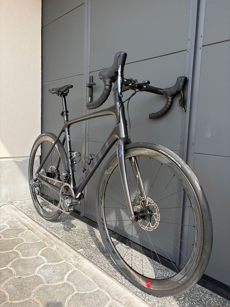 Used Scott Addict SE 2021 2021 Road & Gravel, Black — image 4 of 11