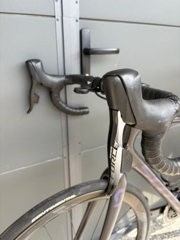 Used Scott Addict SE 2021 2021 Road & Gravel, Black — image 10 of 11