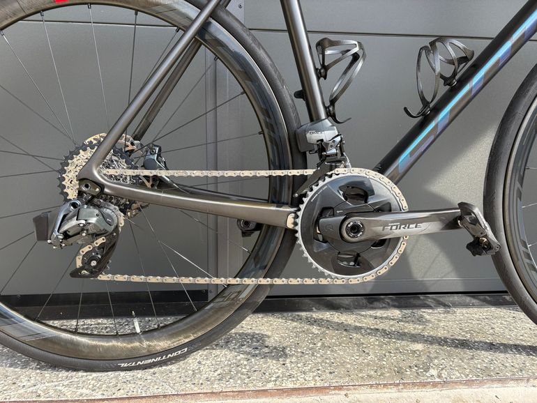 Used Scott Addict SE 2021 2021 Road & Gravel, Black — image 2 of 11