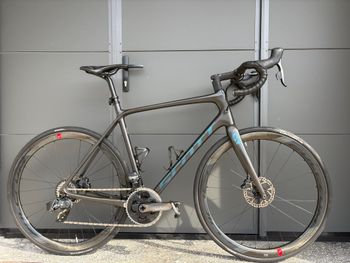 Used Scott Addict SE 2021 2021 Road & Gravel, Black — image 1 of 11