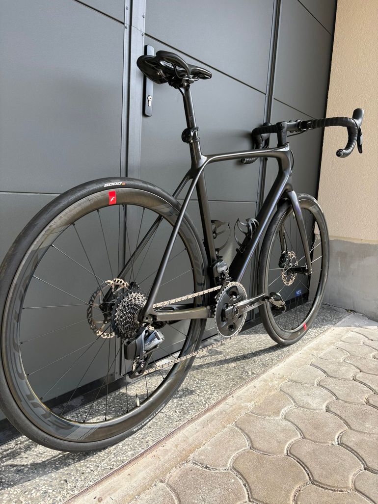 Used Scott Addict SE 2021 2021 Road & Gravel, Black — image 5 of 11