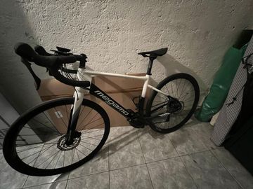 Used Megamo Custom Shimano GRX 2024 Road & Gravel, White — image 2 of 3