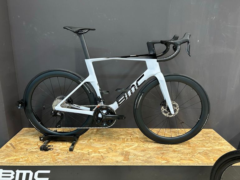 Used BMC Teammachine R 01 FIVE 2026 2026 Road & Gravel, Weiß — image 1 of 6