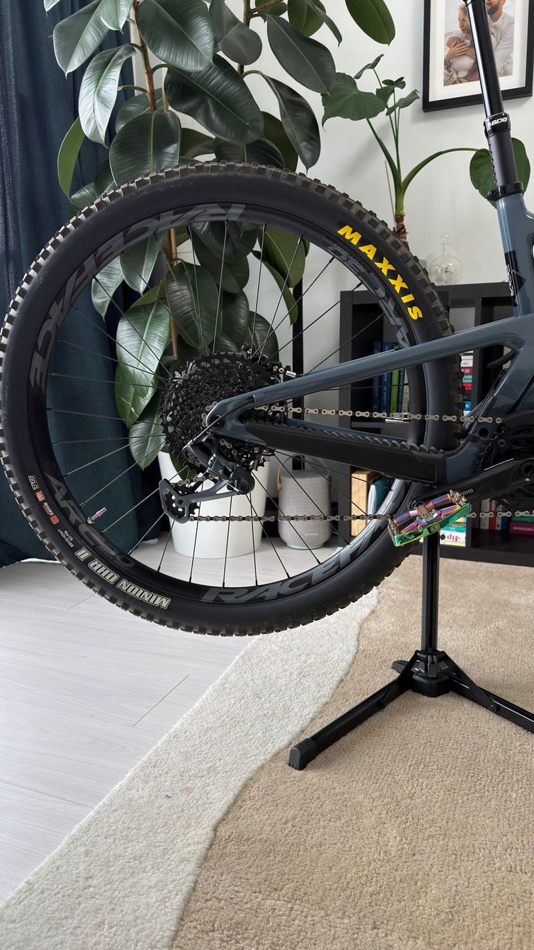 Used Santa Cruz HECKLER S / Carbon C / 29 2023 2023 Mountainbike, Blue, 29 — image 2 of 19