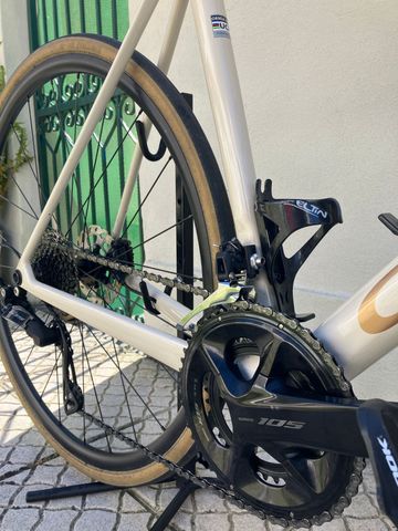 Used Orbea ORCA M30 2024 2024 Road & Gravel, White — image 3 of 7