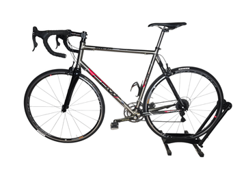 FRW Silverado - Titanio 2012 Road & Gravel usato, Grigio chiaro — immagine 1 di 21