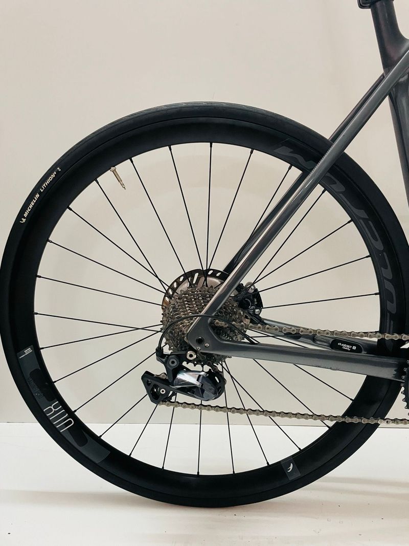 Used Trek Emonda Shimano Ultegra 2024 Road & Gravel, Light Gray — image 5 of 11