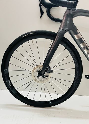 Used Trek Emonda Shimano Ultegra 2024 Road & Gravel, Light Gray — image 10 of 11