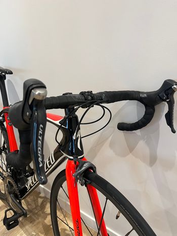 Used Specialized Tarmac Shimano Ultegra 2018 Road & Gravel, Black — image 4 of 6