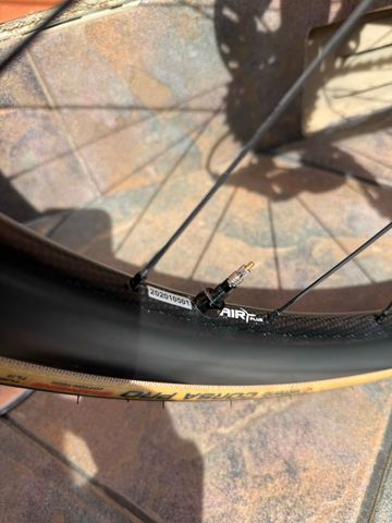 Brugt Orbea Orca Shimano Dura Ace 2025 Road & Gravel — billede 19 af 33