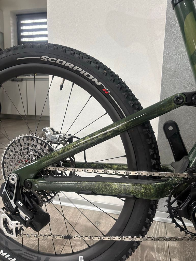 Used Specialized S-Works Turbo Levo SL2 2025 Mountainbike — image 2 of 9