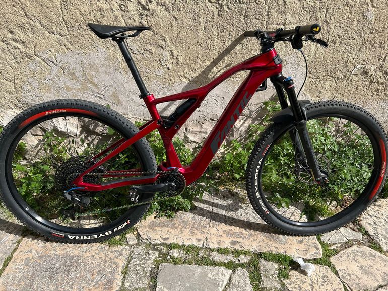 Used Fantic Rampage SRAM SX Eagle 2025 Mountainbike, Red — image 1 of 11