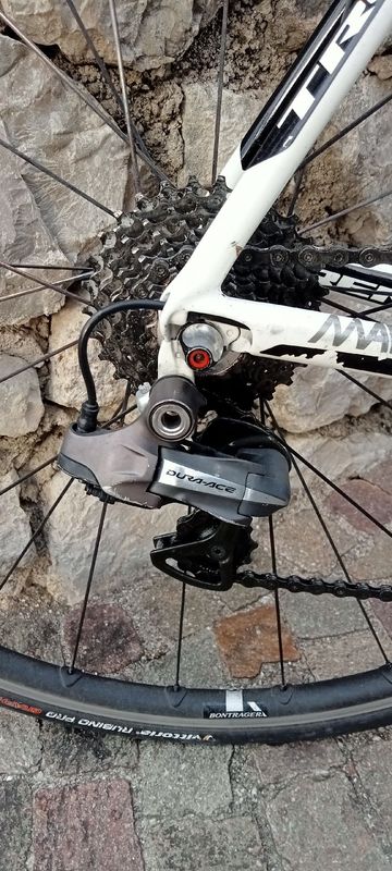 Used Trek Madone Shimano Dura Ace Di2 2012 Road & Gravel, White — image 4 of 8