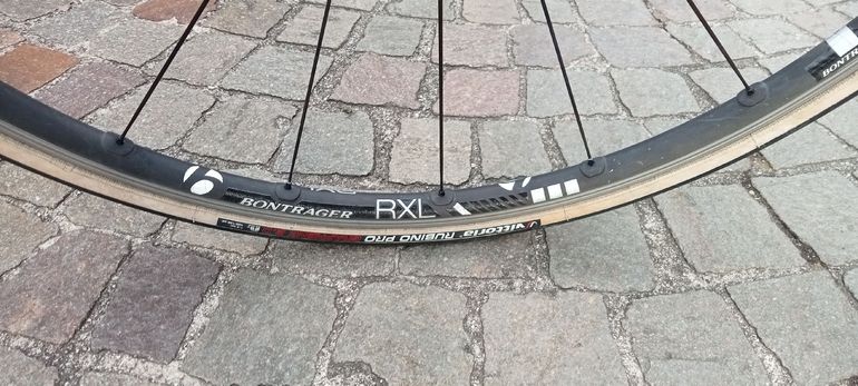 Used Trek Madone Shimano Dura Ace Di2 2012 Road & Gravel — image 7 of 8