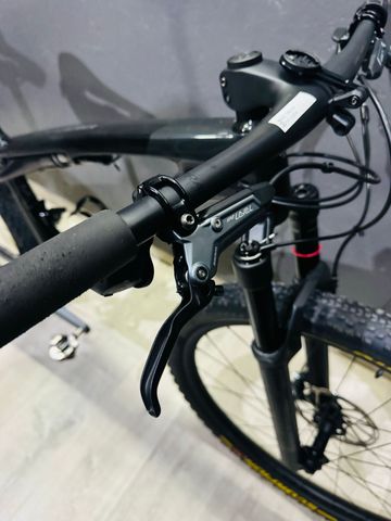 Used Treck supercaliber 9.8 Custom SRAM GX Eagle AXS 2025 Mountainbike, Black — image 6 of 9