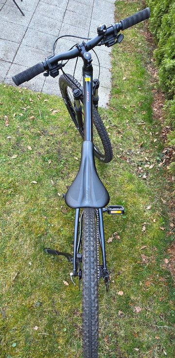 Käytetty Giant Talon 3 2022 2022 Mountainbike — kuva 15 / 17