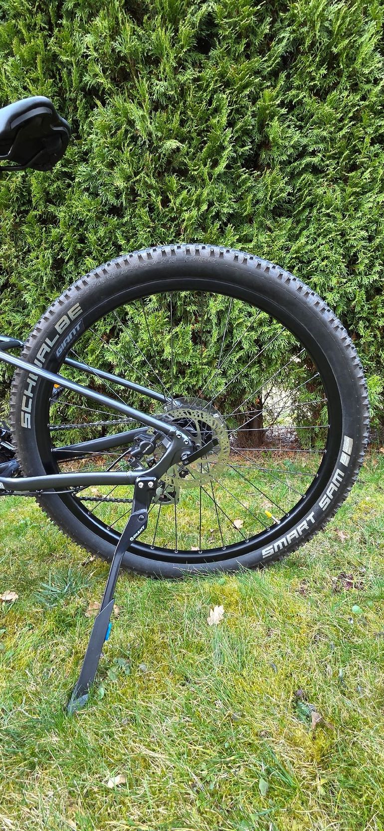 Used Giant Talon 3 2022 2022 Mountainbike, Black, 27.5 (650B) — image 3 of 17