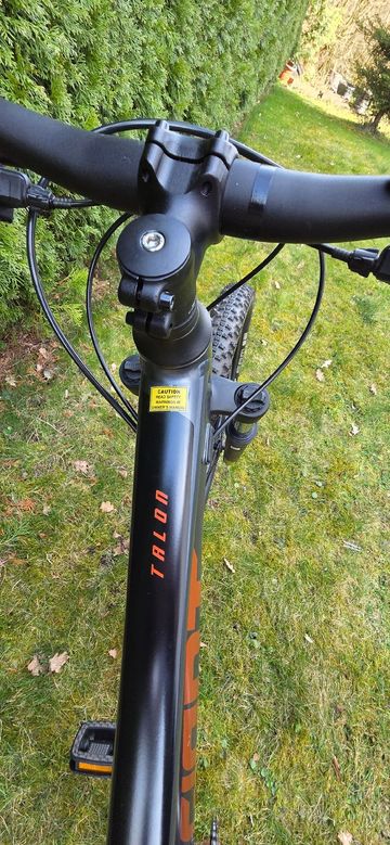 Käytetty Giant Talon 3 2022 2022 Mountainbike — kuva 14 / 17