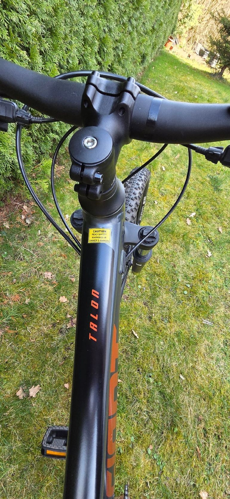 Used Giant Talon 3 2022 2022 Mountainbike, Black, 27.5 (650B) — image 14 of 17