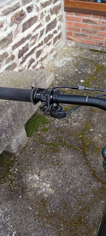 Brugt Orbea OIZ H30 2022 2022 Mountainbike — billede 7 af 9