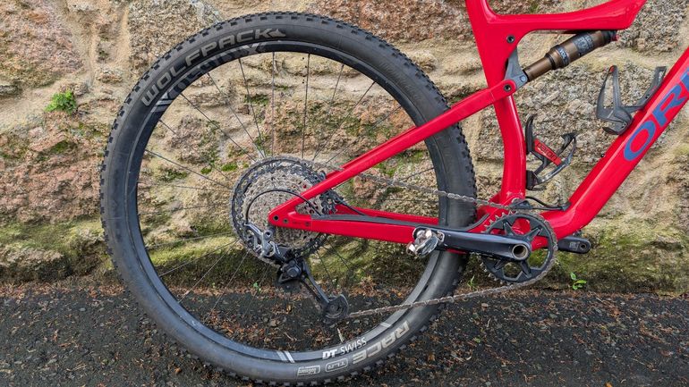Used Orbea OIZ M10 2020 2020 Mountainbike, Rojo — image 3 of 26