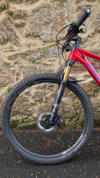 Used Orbea OIZ M10 2020 2020 Mountainbike, Rojo — image 11 of 26