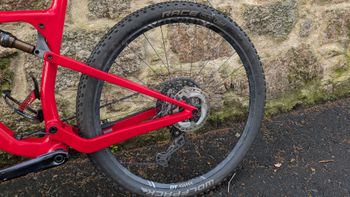 Used Orbea OIZ M10 2020 2020 Mountainbike, Rojo — image 9 of 26