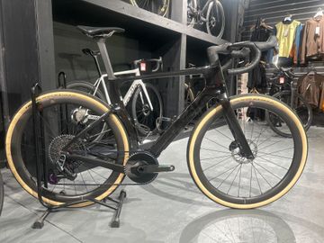 Cervélo Áspero-5 SRAM Force eTap AXS 2026 Road & Gravel d'occasion — image 1 sur 3